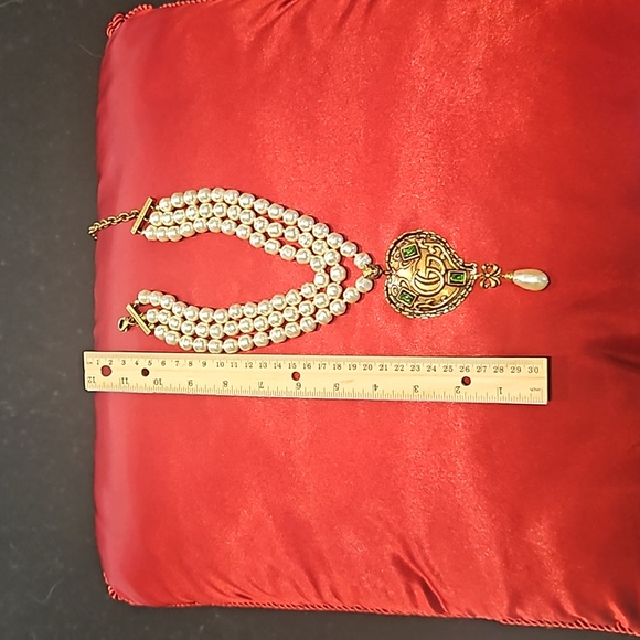 Gucci vintage carved pendant necklace - Picture 11 of 13